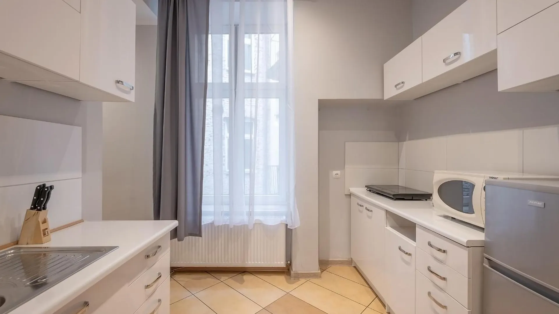 70S Guest Room Krakow Konukevi