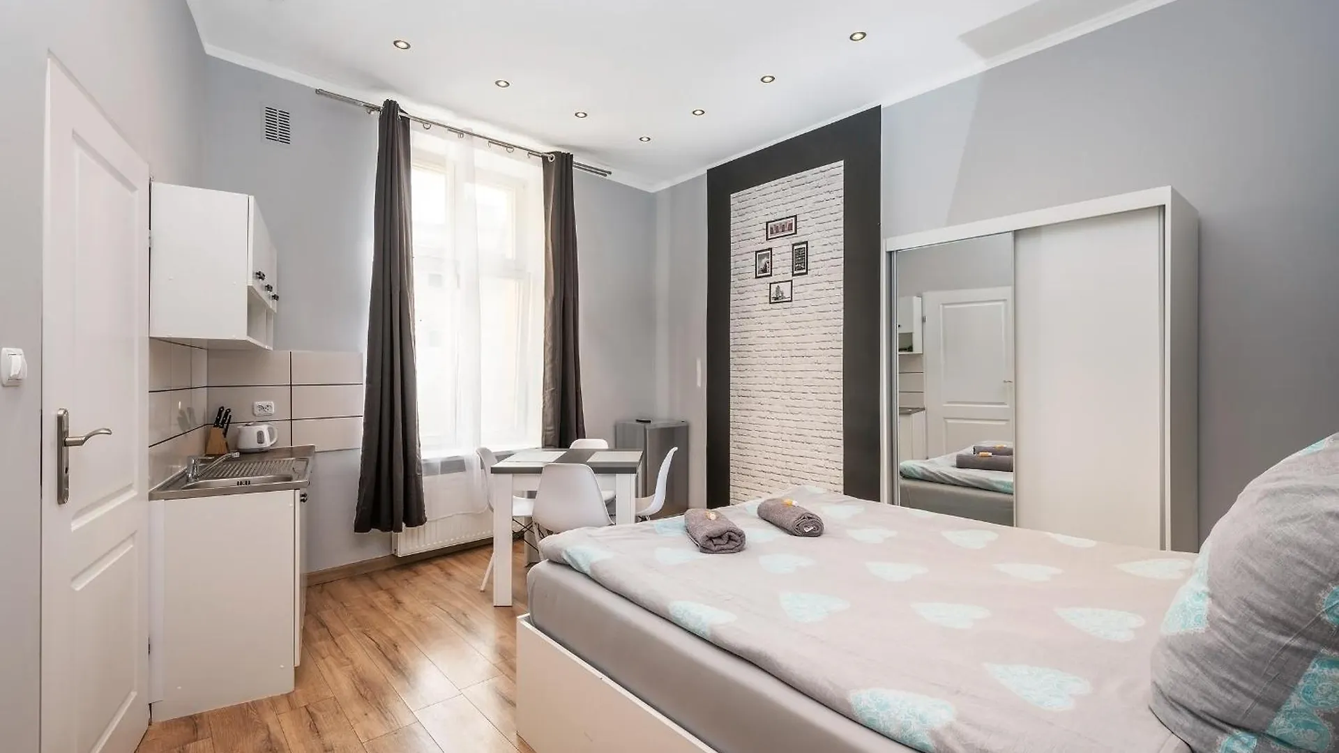 Konukevi 70S Guest Room Krakow Polonya