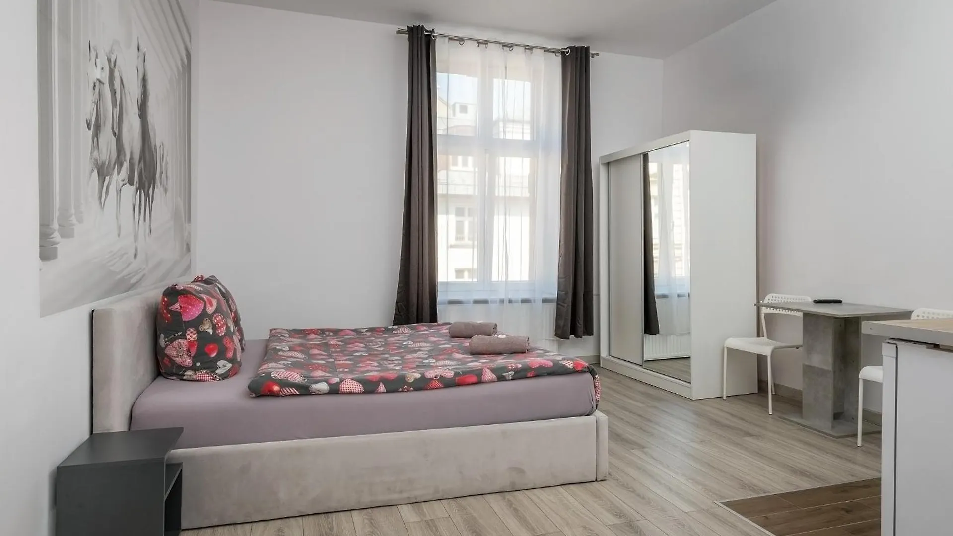 70S Guest Room Krakow